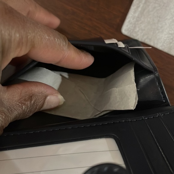 NWT - Coach Wallet 5 x 6 - Picture 11 of 14